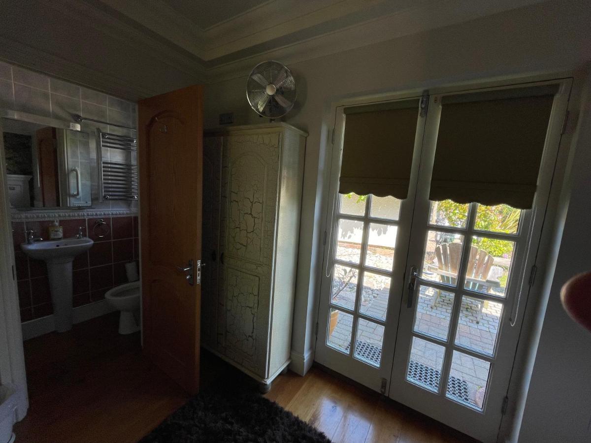 Bradleigh Lodge セント・オーステル エクステリア 写真