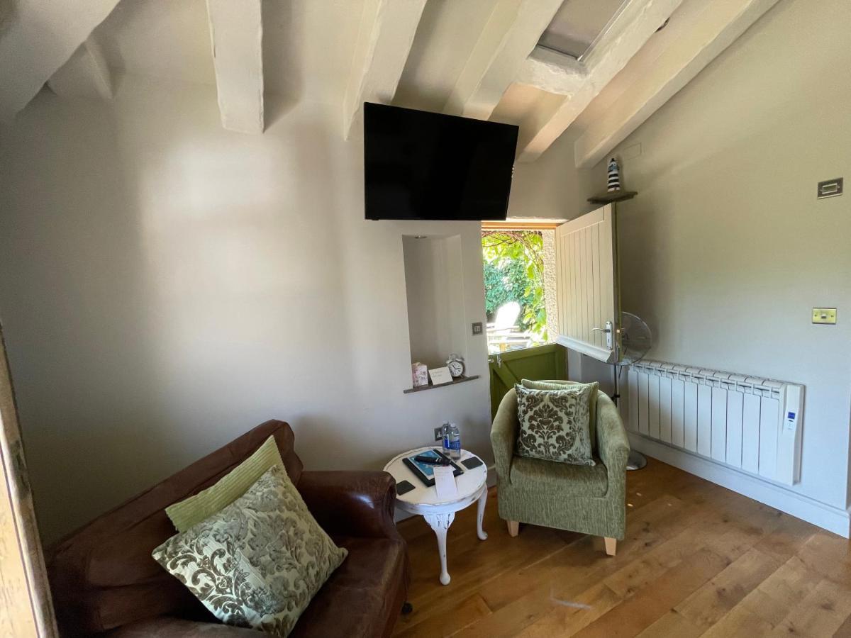 Bradleigh Lodge セント・オーステル エクステリア 写真
