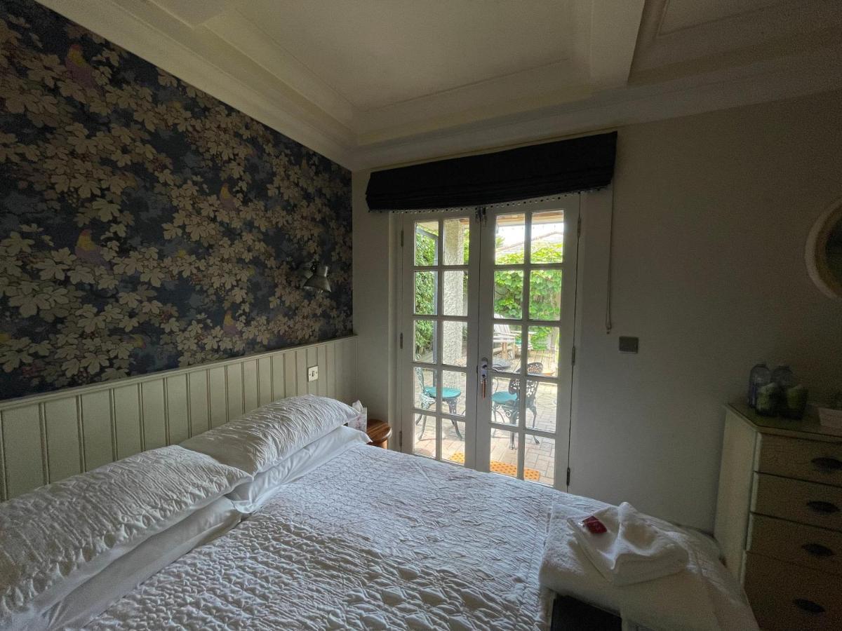 Bradleigh Lodge セント・オーステル エクステリア 写真